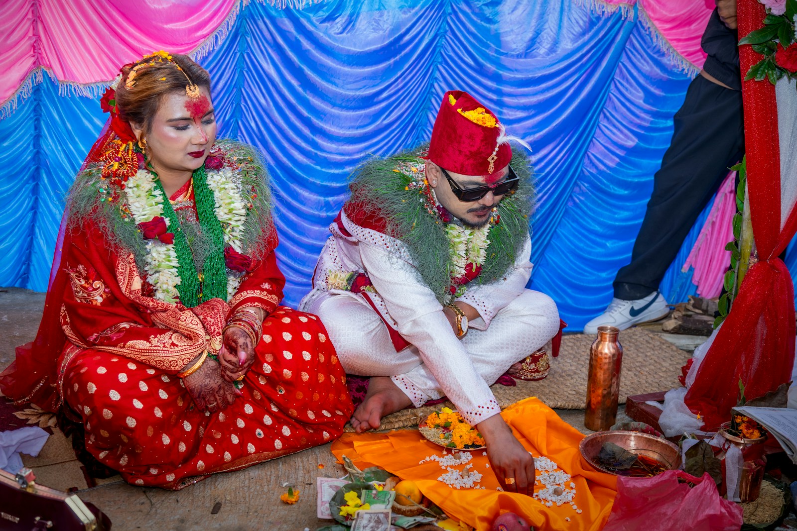 Bride and groom at Hindu wedding mandap ceremony